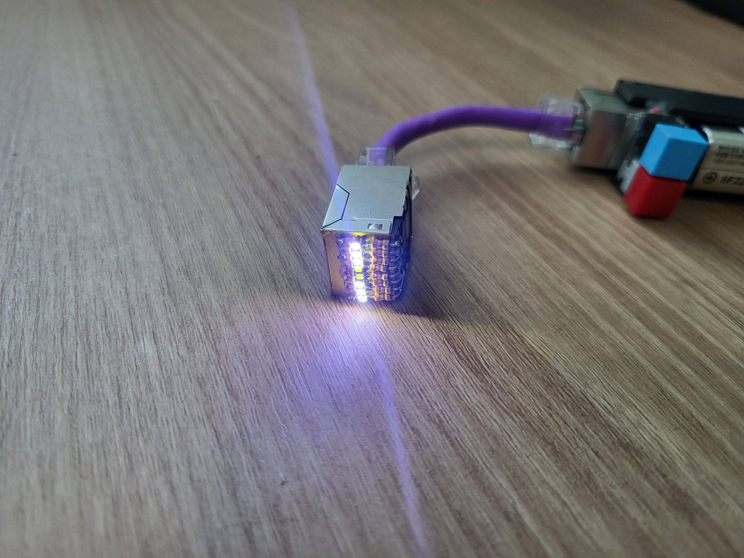 초소형 랜테스터